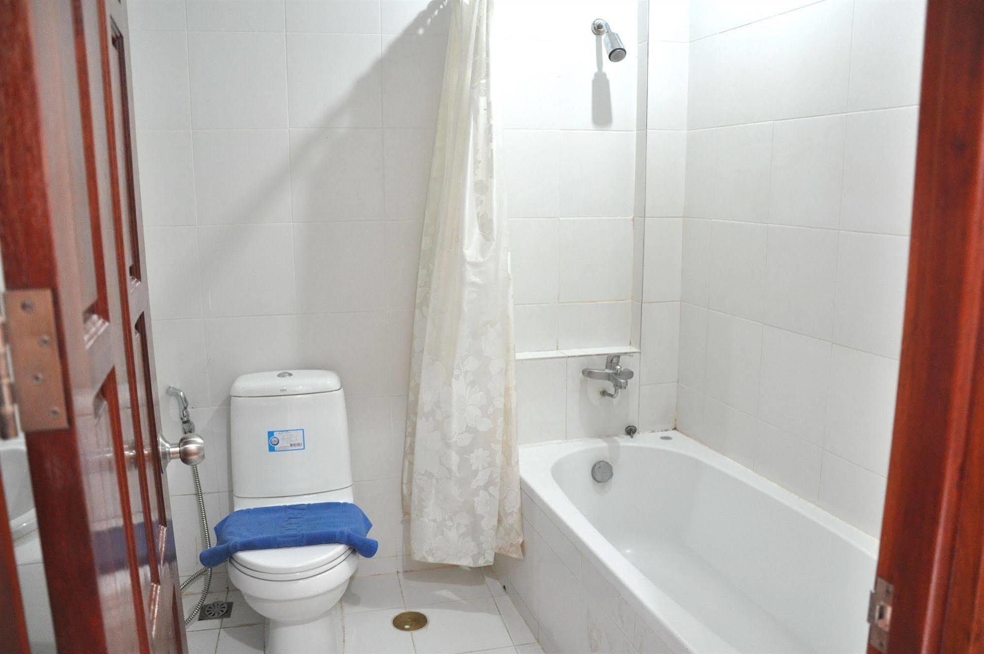 Highfive Guest House Pattaya Eksteriør bilde
