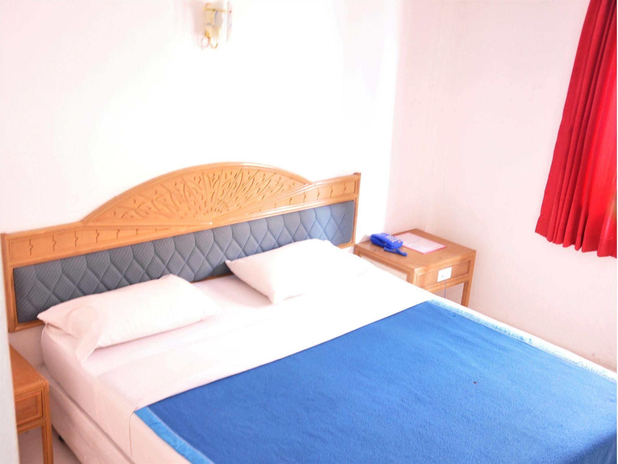 Highfive Guest House Pattaya Eksteriør bilde